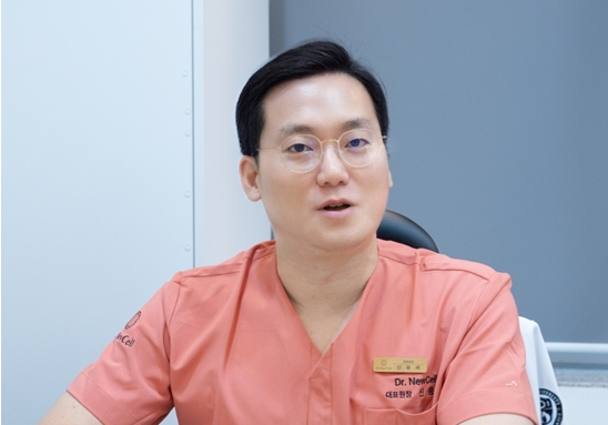 Dr. Shin Yong-bae of Dr. Newcell Clinic Presents Brightening Skin Booster Treatment at KALDAT Conference