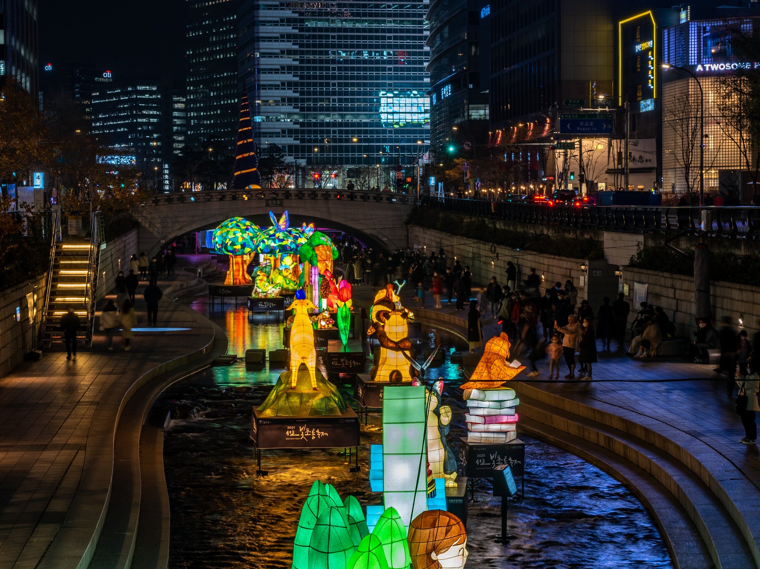 2025 Seoul Lantern Festival: How Light Connects the City After Dark | BEAUTIPIN