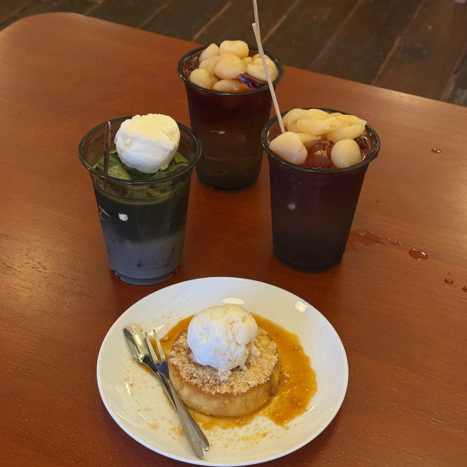 A First-Time Guide to Korean Winter Cafés: What to Order & Where to Go