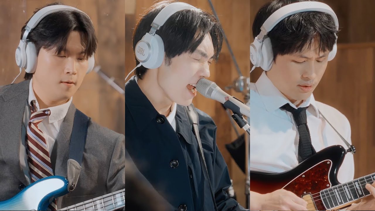 Kachisan三位成员戴着耳机进行录音室现场演出（KACHISAN Official YouTube）